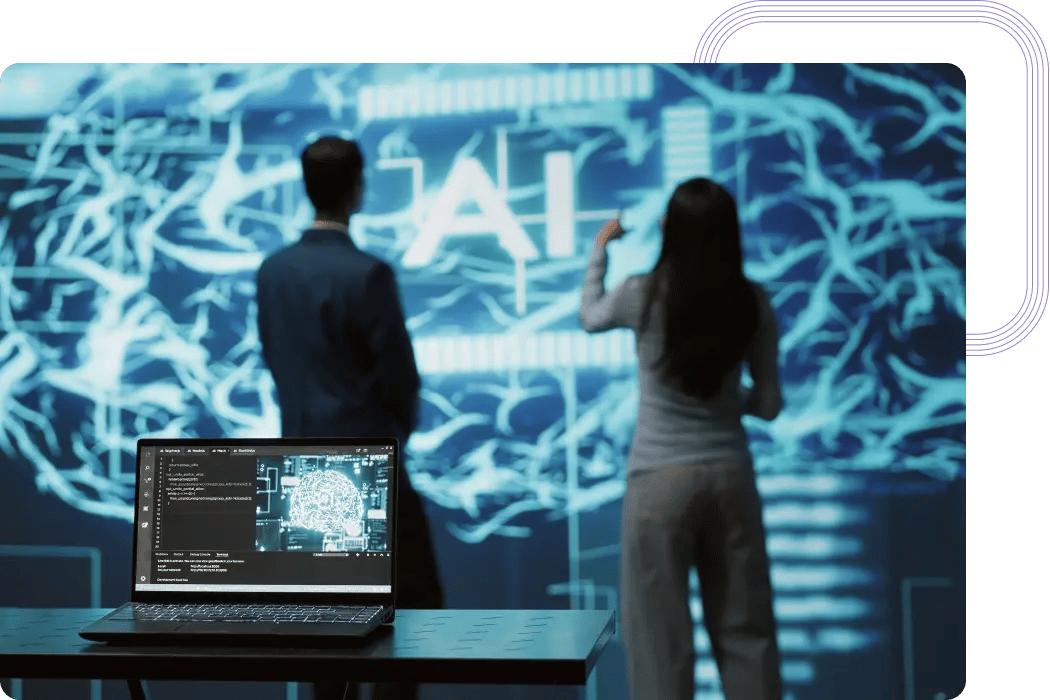 Data Scientists analysant les données pour prévoir les tendances futures du marché